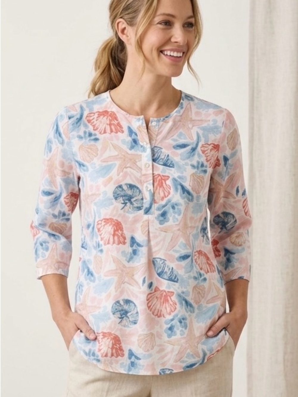 Rose & Everly Blouse Hi-Low Tunic Seashell Beach 3/4 Sleeve Button Down Size M